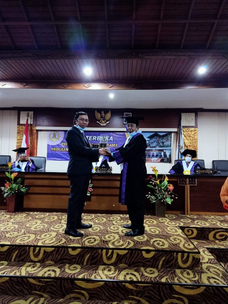 Promosi Doktor Program Doktor Ilmu Agama : I Nyoman Piarta