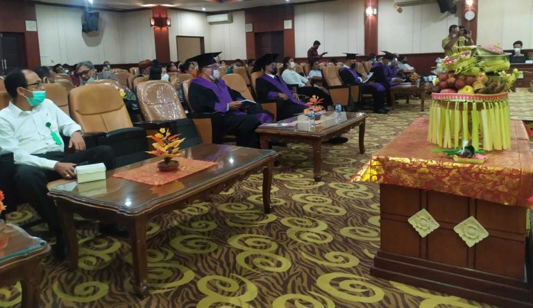 PROMOSI DOKTOR PROGRAM DOKTOR ILMU AGAMA : I MADE SUJANAYASA RAIH GELAH DOKTOR KE 101 DENGAN PREDIKAT CUMLAUDE