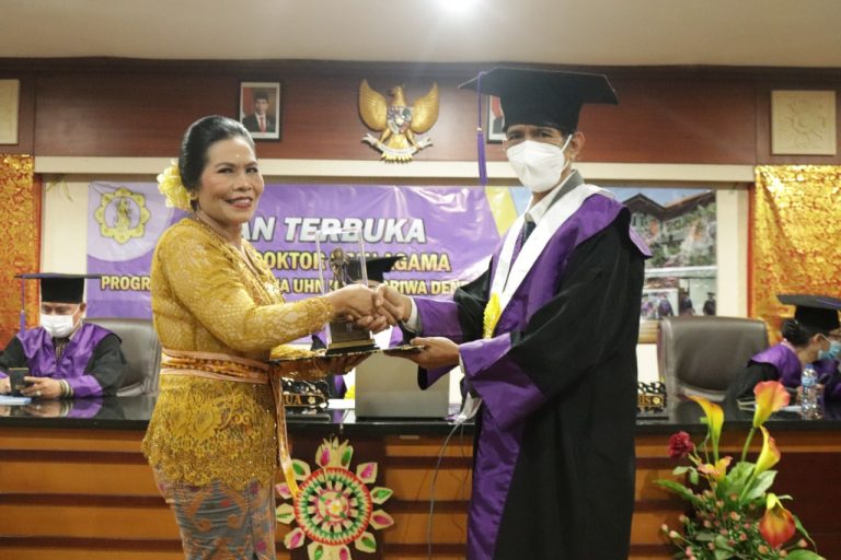 Ujian Promosi Doktor Reni Kusuma Wati
