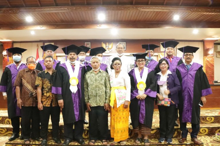 Ujian Promosi Doktor UHN Sugriwa Ni Nyoman Sumini
