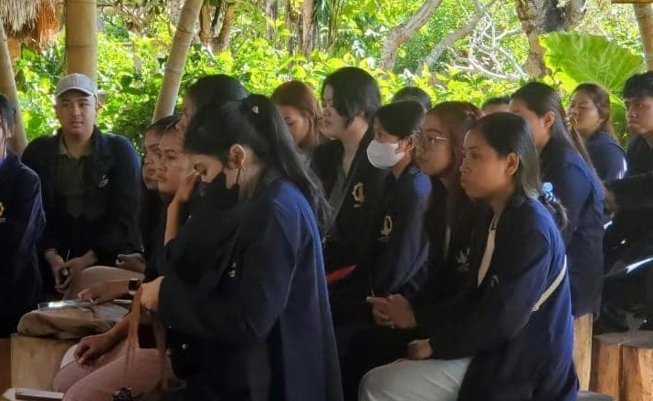 [ANGKAT ‘EDUTOURISM’, PRODI INDUSTRI PERJALANAN UHN SUGRIWA GELAR PKM DI EKOWISATA SUBAK TEBA MAJELANGU]