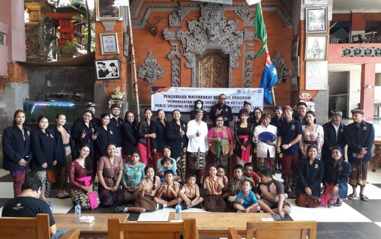 BERBAGI DI PANTI ASUHAN DHARMA JATI II, PRODI S2 ILKOM HINDU PASCASARJANA UHN SUGRIWA LAKSANAKAN PENGABDIAN