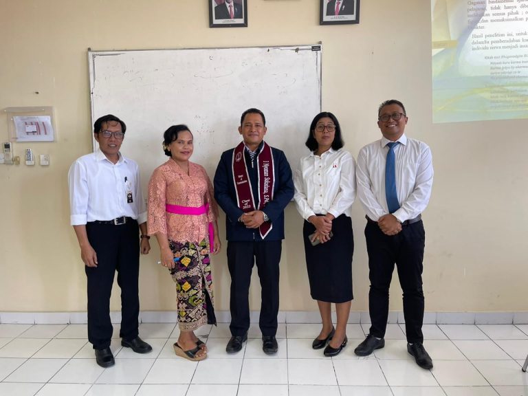 Ujian Tesis Mahasiswa Program Magister Ilmu Komunikasi Hindu UHN I Gusti Bagus Sugriwa: I Nyoman Sukadana Angkat Penelitian Tentang Pemberadaban Karakter di SMA Negeri 1 Rendang
