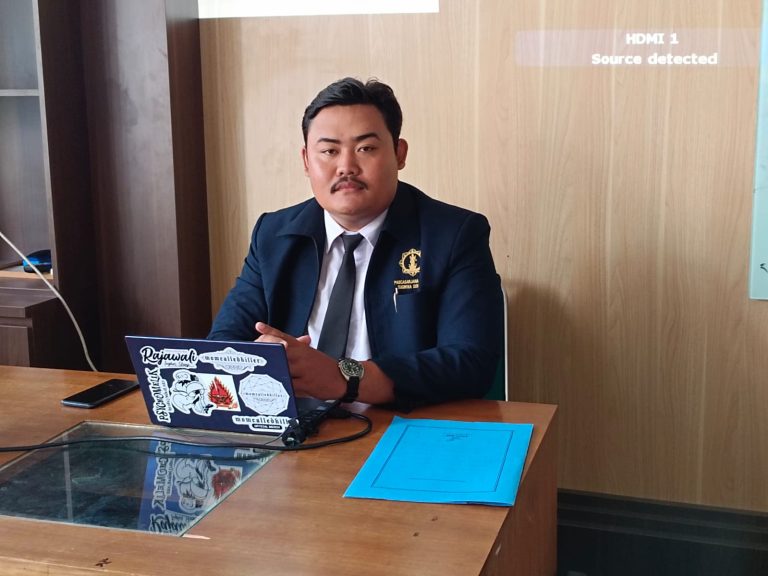 Ujian Proposal Mahasiswa Program Magister Brahmawidya UHN I Gusti Bagus Sugriwa: Pande Made Adhi Satria Wicaksana Mendalami Konsep Antromorfisme dalam Pemujaan Hindu di Desa Tusan