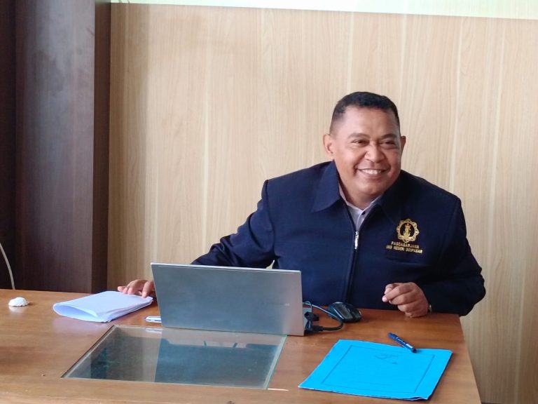 Ujian Seminar Hasil Mahasiswa Program Magister Brahmawidya UHN I Gusti Bagus Sugriwa: Sebastian Begobli Watuoto Membahas Pola Moderasi Beragama Hindu dan Katolik di Banjar Tuka, Desa Dalung