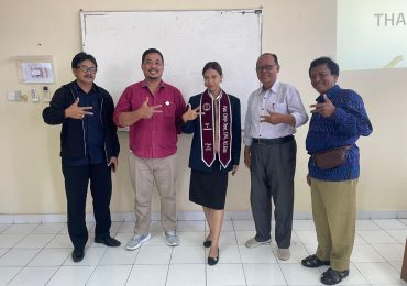 Ujian Tesis: Strategi Komunikasi Transendental dalam Pemasaran Produk Fashion Wanita – Studi Kasus di Kota Denpasar oleh Putu Cintya Dewi