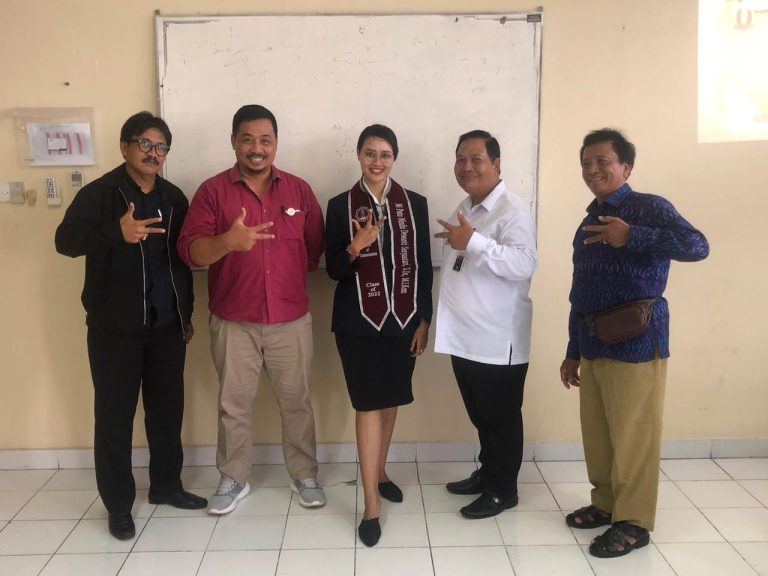 Ujian Tesis: Penerapan Media Komunikasi Visual dalam Pembelajaran di SMA TP 45 Denpasar – Kajian oleh Ni Putu Nindya Dewanti Suryantari