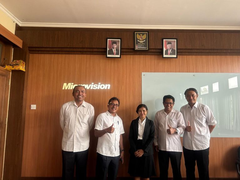 Seminar Hasil Penelitian Puspa: Studi Patologi Sosial di SMA Dwijendra Bualu oleh Mahasiswa Magister Dharma Acarya UHN I Gusti Bagus Sugriwa Denpasar