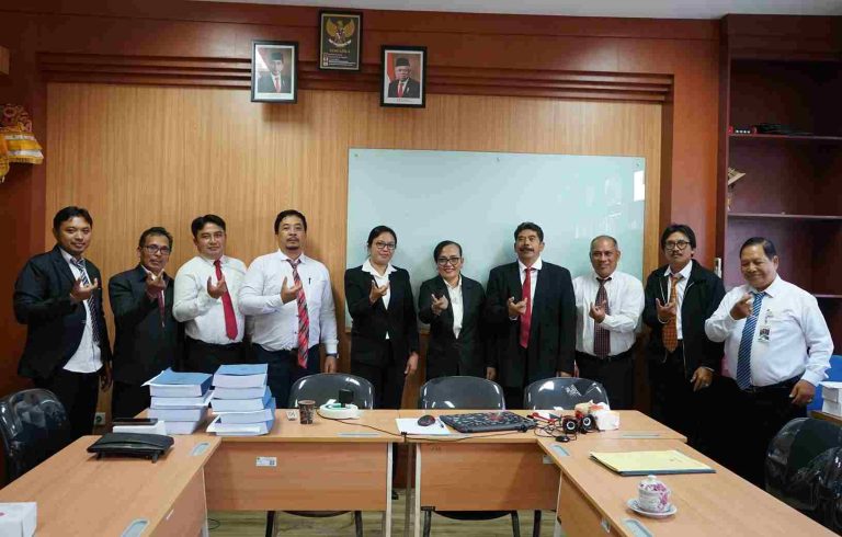 Ujian Tertutup Doktoral: Ayu Veronika Somawati Teliti Pemuliaan Danu Batur dalam Kepercayaan Hindu di Kintamani