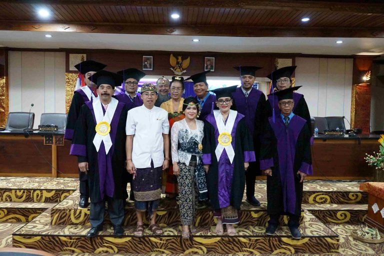 PUTU MARIA RATIH ANGGRAINI, LULUS UJIAN TERBUKA PROMOSI DOKTOR DENGAN PREDIKAT “DENGAN PUJIAN”