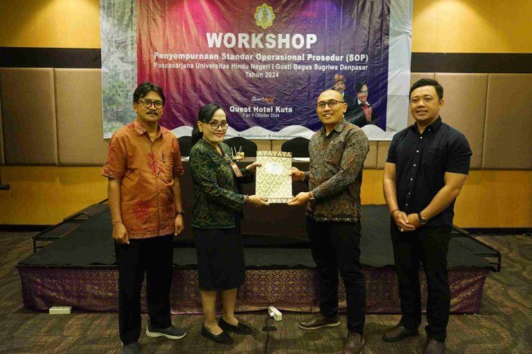 PENUTUPAN WORKSHOP PENYEMPURNAAN STANDAR OPERASIONAL PROSEDUR PASCASARJANA UHN IGB SUGRIWA DENPASAR.
