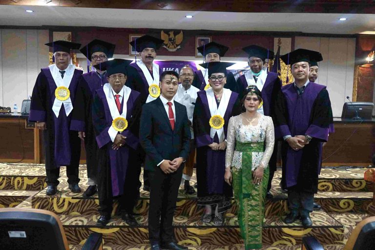 Sidang Terbuka Pascasarjana UHN Sugriwa: I Wayan Titra Gunawijay Raih Gelar Doktor ke-152