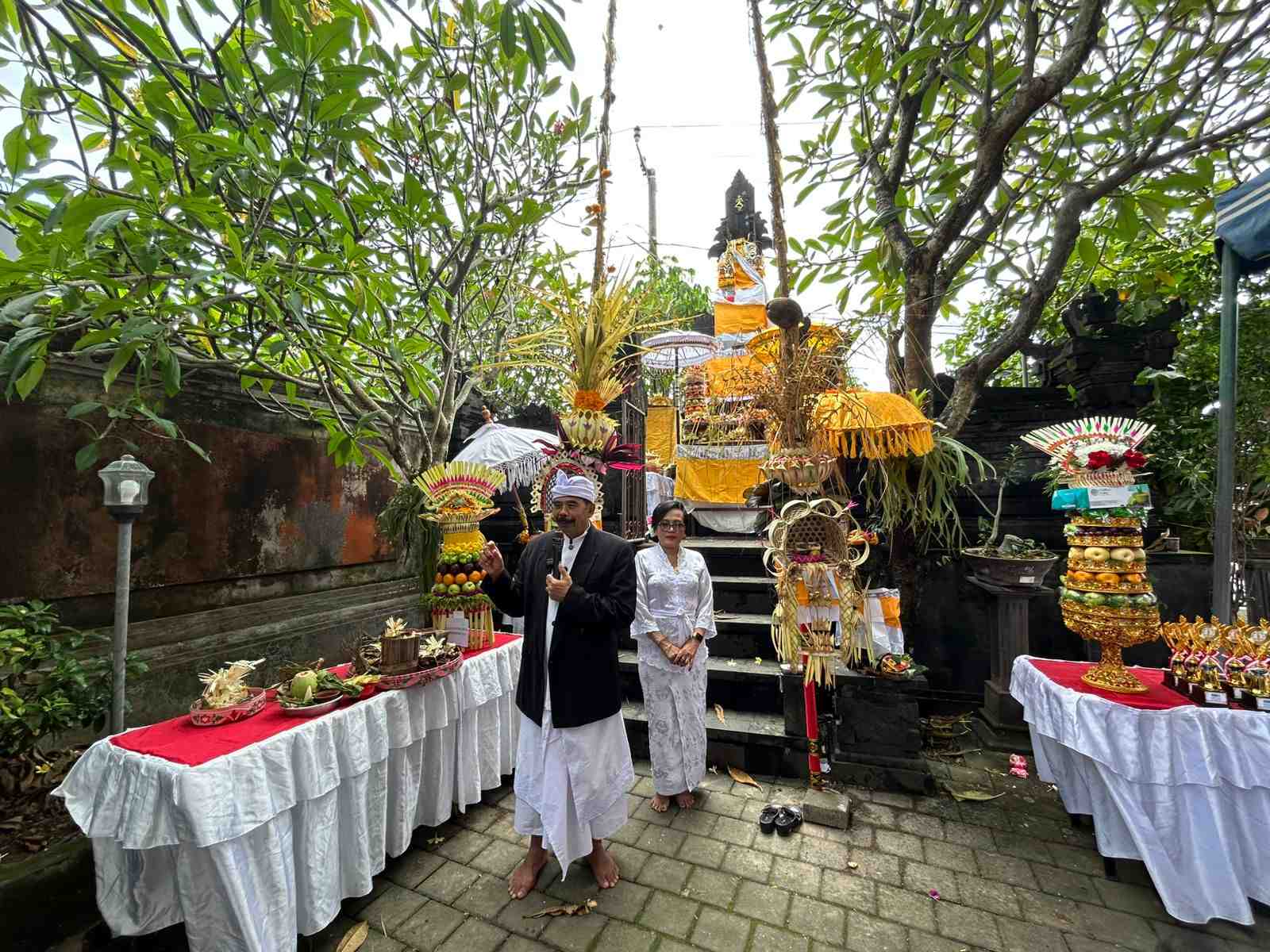 Perayaan Hari Suci Saraswati 2025 di Pascasarjana UHN I Gusti Bagus Sugriwa Denpasar: Tradisi, Kreativitas, dan Spiritualitas