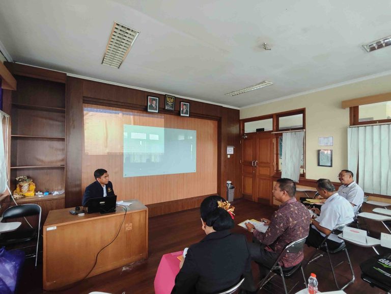 Ujian Proposal I Kadek Ruminten: Kajian Pendidikan Bahasa Bali dalam Keluarga Muslim di Kampung Saren Jawa, Budakeling