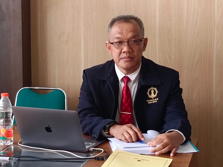 Ujian Proposal Penelitian I Gusti Ngurah Sudisma: Eksplorasi Aksara Suci dalam Praktek Sadhana Spiritual di Pasraman Tantra Nusantara