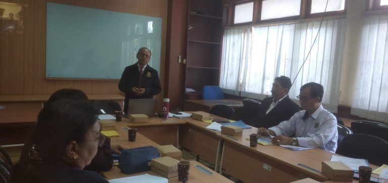 Ujian Proposal Penelitian Nyoman Merta: Komunikasi Sosial dan Dinamika Budaya Subak di Perumahan Bumi Dalung Permai