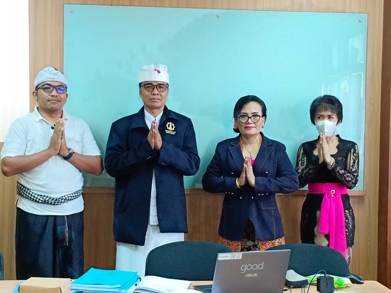 Ujian Proposal Tesis S2 Brahma Widya: I Gede Yuthayasa Bahas Panca Genta dalam Ageman Sulinggih Bhujangga Waisnawa