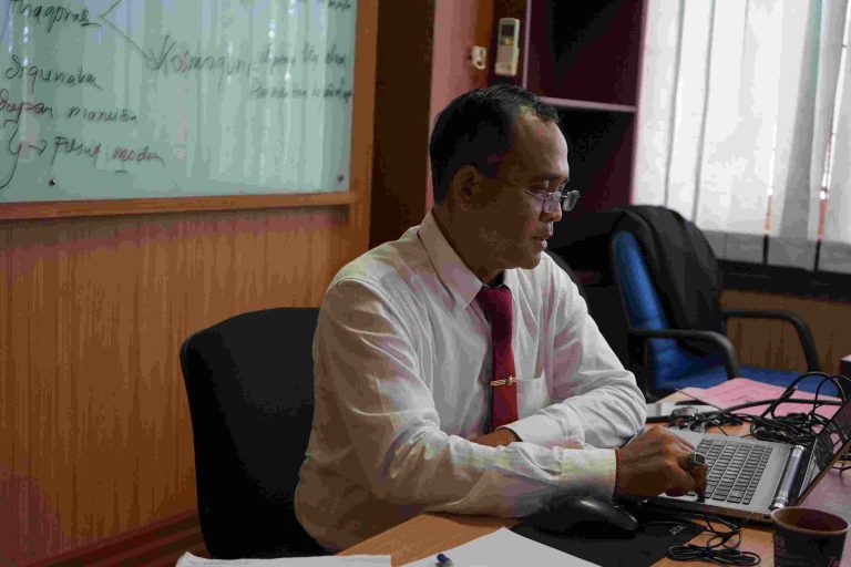Ujian Proposal Penelitian Program S3 Ilmu Agama Pascasarjana UHN I Gusti Bagus Sugriwa Denpasar: I Ketut Pasek Lanang Angkat Kajian Kepemimpinan Hindu di Kabupaten Gianyar