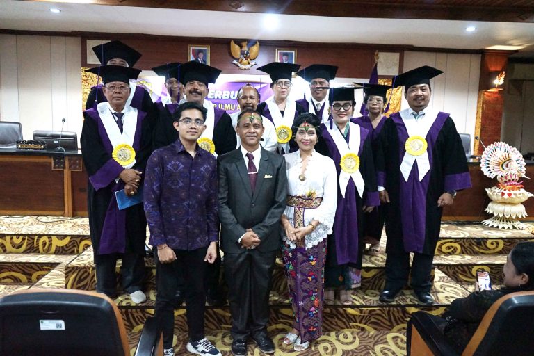 I Ketut Pasek Lanang Sadia Resmi Sandang Gelar Doktor ke-158 UHN Sugriwa dengan Predikat Cum Laude