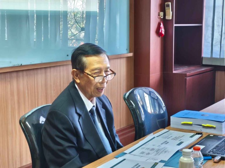 Ujian Tertutup Disertasi Made Mangku Pastika: Menapak Jejak Ajaran Veda dalam Realitas Umat Hindu di Bali