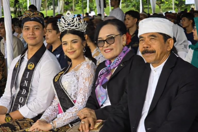 Rektor UHN Sugriwa Hadiri Perayaan Mahashivaratri di Prambanan Shiva Festival