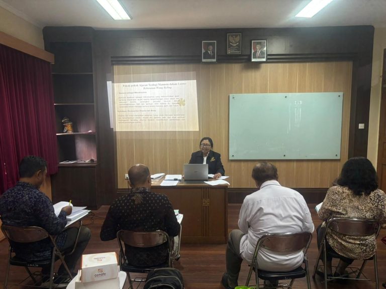 Kupas Rahasia Spiritual Ibu Hamil, Mahasiswa S2 UHN Sugriwa Ni Made Piliawati Bedah Teologi Lontar Baberatan Wong Beling