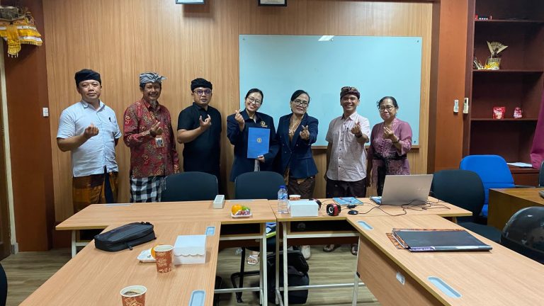 Bedah Pemujaan Ratu Hyang Sakti Pingit, Ni Made Yunitha Asri Diantary Jalani Ujian Proposal S3 UHN Sugriwa