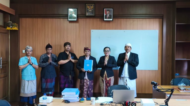 Bedah Praktik Literasi Multikultural di Kemenag NTT, I Wayan Budiantara Jalani Seminar Hasil S3 UHN Sugriwa