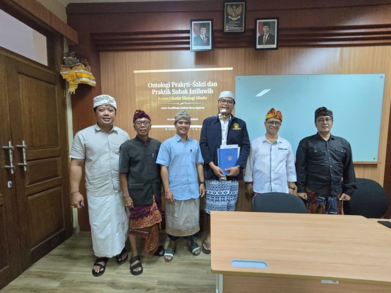 Bedah Filosofi Ekologi Subak Jatiluwih, Acyuntananda Lalui Ujian Kualifikasi S3 UHN Sugriwa