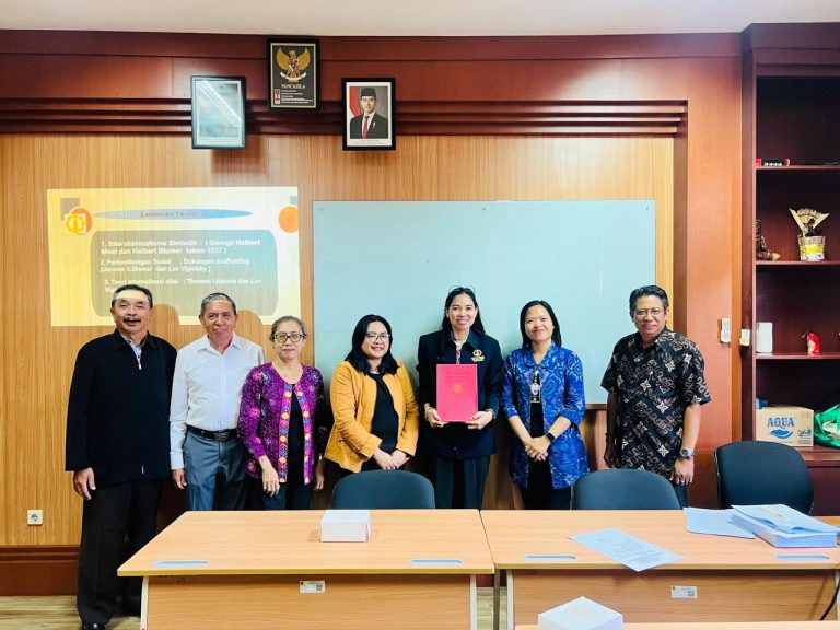 Bedah Komunikasi Guru & Anak PAUD, Ni Wayan Sukardi Lalui Seminar Hasil S3 UHN Sugriwa